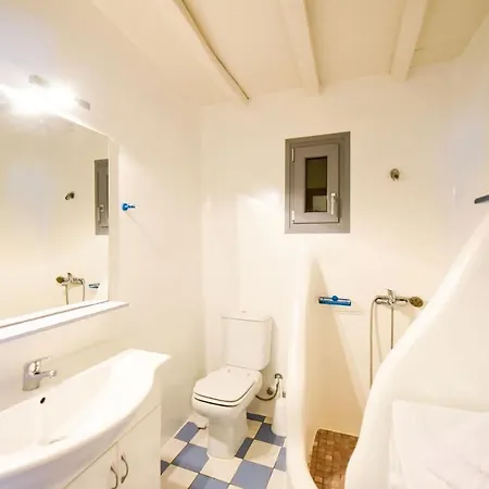 Irina Mykonos Lantställe *