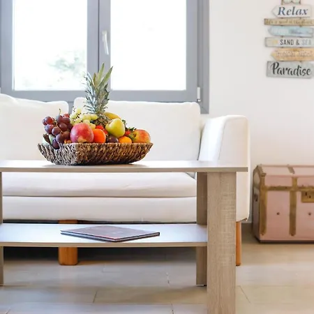 Irina Mykonos Lantställe