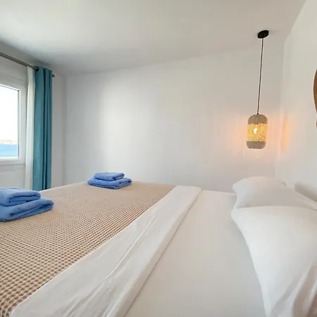 Irina Mykonos Lantställe *