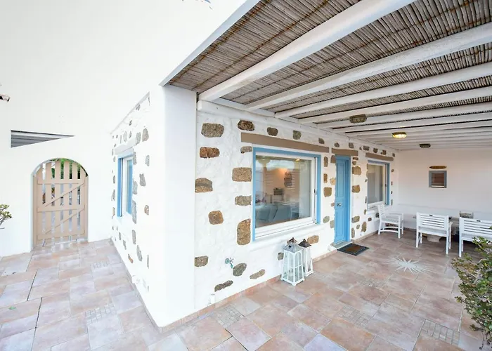 Irina Mykonos Casa di campagna Ftelia (Mykonos)