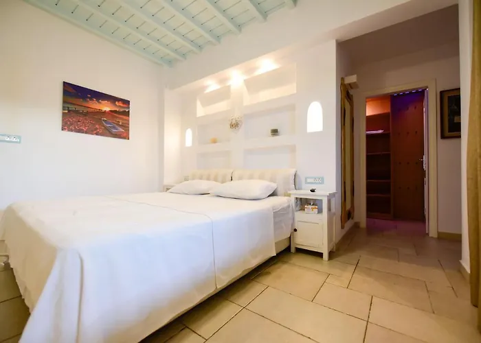 Irina Mykonos Casa di campagna Ftelia (Mykonos)