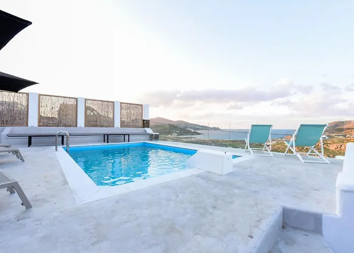 Irina Mykonos * Ftelia (Mykonos)
