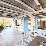 Irina Mykonos * Φτελιά