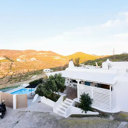 Paradise - Irina's Oasis * Ftelia (Mykonos)